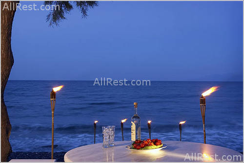 Thalassa Sea Side Resort & Suites 9
